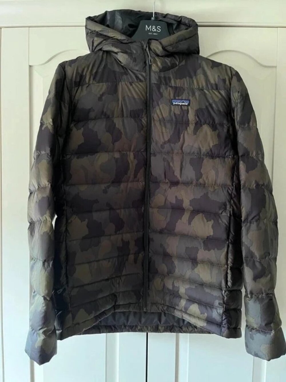 Patagonia Men’s Down Sweater Hoody Puffer Jacket Size L